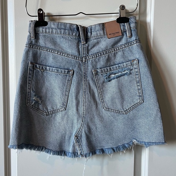 WE THE FREE Brea Cut Off Denim Mini Skirt Mile High Blue - Picture 4 of 7
